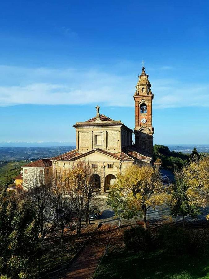 Casa Badinot Casa de hóspedes Diano dʼAlba Exterior foto